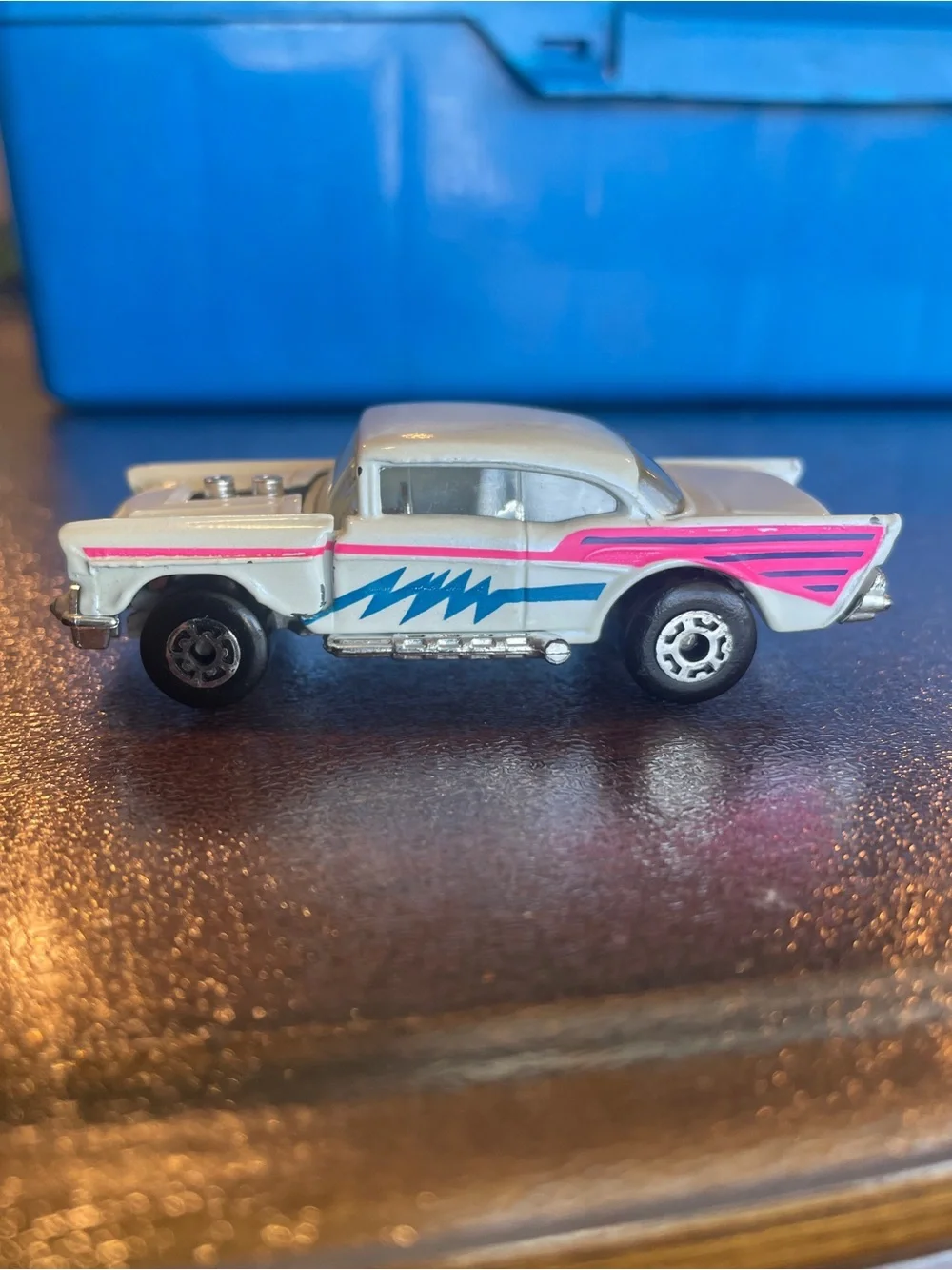 1996 Matchbox Super Fast MB-4 ‘57 Chevy Bel Air Hardtop White w/90s Graphics